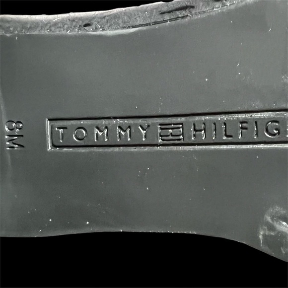 Womens Tommy Hilfiger Girard Knee-Heel Knee.
High Boots, Black Size 8 - Picture 4 of 4